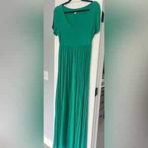 Kelly Green Maternity Dress for Sale up to 90% Off: Poshmark